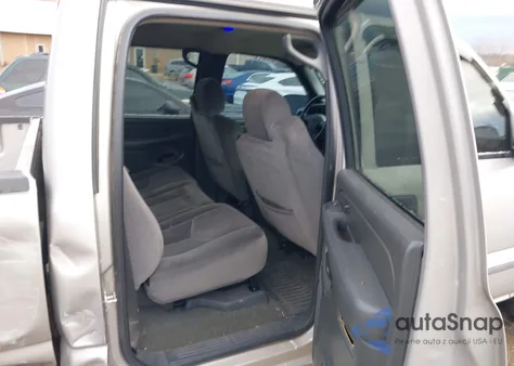 2004 GMC Sierra 1500 Sle из США, поврежденный, VIN 2GTEC13T341422251